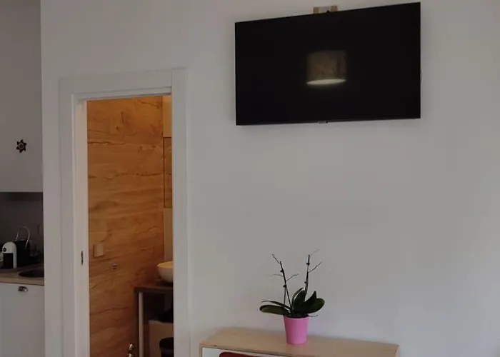 Πανσιόν Edahouse 4*