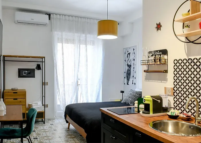 Edahouse Πανσιόν