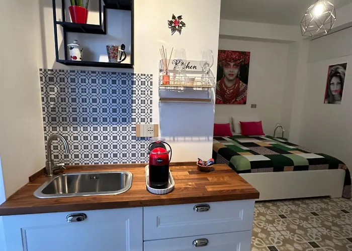 Πανσιόν Edahouse Σαλέρνο