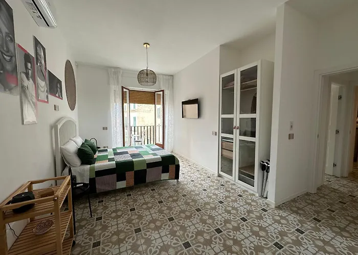 Edahouse Πανσιόν